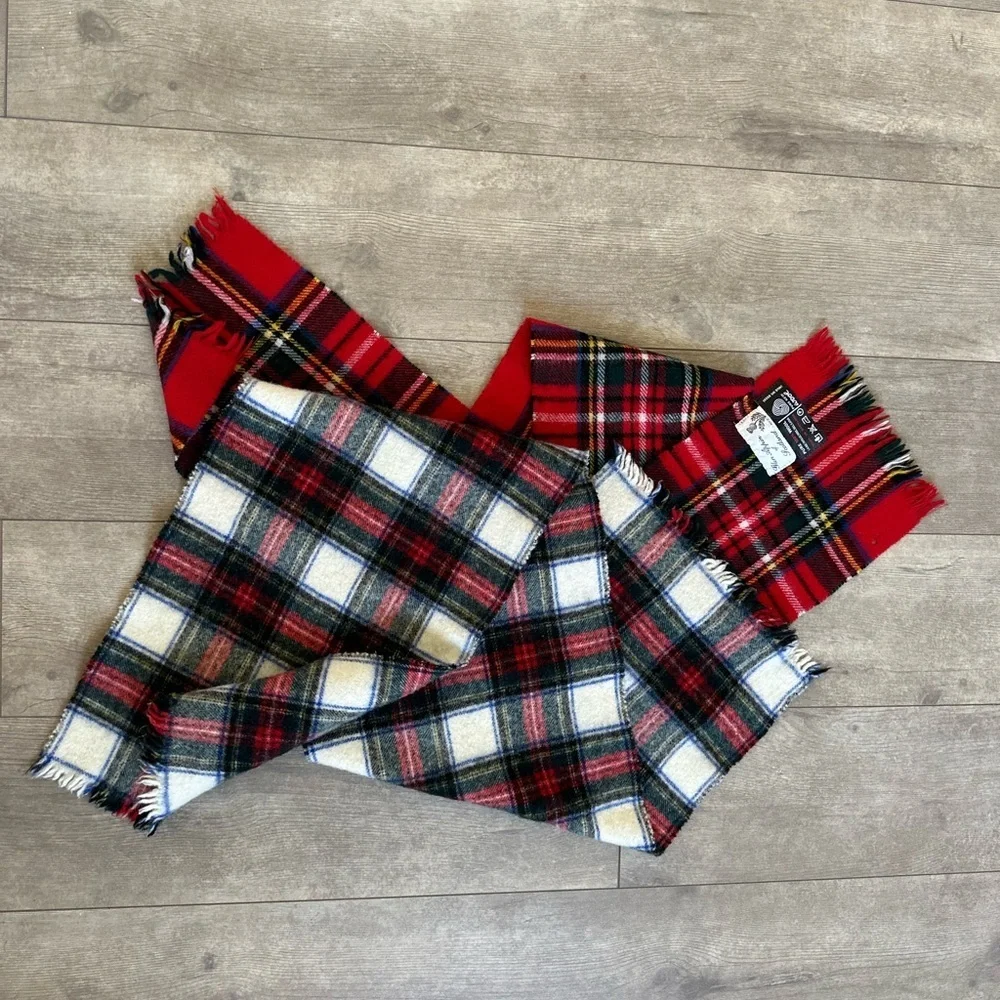 Beautiful vintage wool plaid winter scarves Glenn Appin of Scottland & Unknown